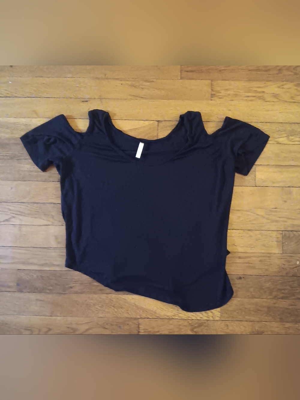 Women’s Black Cold-Shoulder Scoop Neck Top